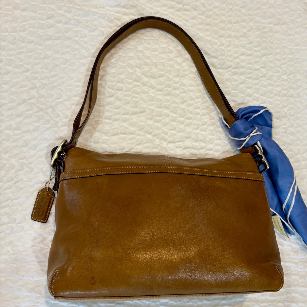 COACH Vintage Hampton Shoulder Crossbody Bag  Pretty & 100% Silk Scarf  Y2K 💙👜🤩 - Picture 2 of 14